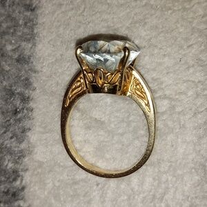 Antique Elegant 14k Gold Ring with Nigerian Aquamarine Gemstone